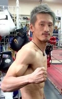 Shingo Kawamura boxeador