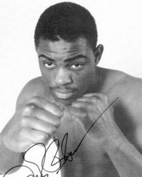 Denzil Browne boxer