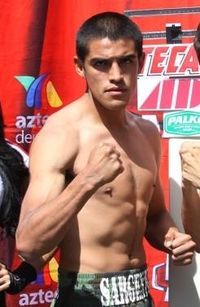 Dario Garibay boxer