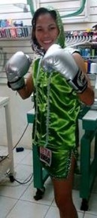 Selene Lopez boxer