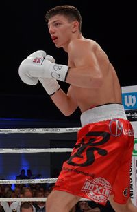 Patryk Szymanski boxer
