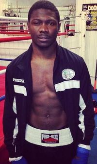 Elvis Makoda boxer