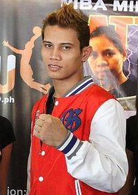 Recky Dulay boxer