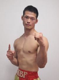 Takahiro Onjuku boxer