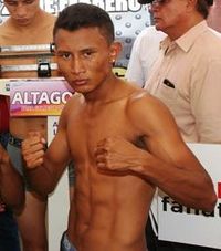 Leyman Benavides boxer