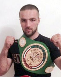 Viskhan Murzabekov boxer