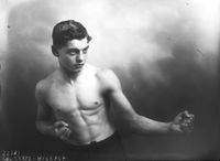 Robert Loesch boxer