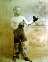 Johnny Van Heest boxer