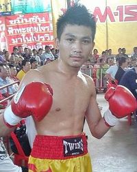 Chaiwat Buatkrathok boxer