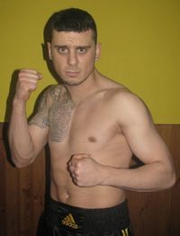 Israel Mella boxer