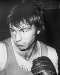 Alan Robertson boxer