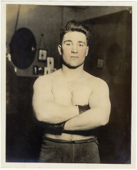 Laurie Raiteri boxer