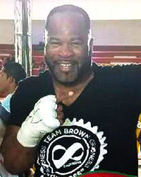 O'Jayland Brown boxeur