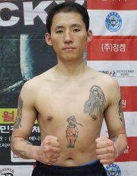 Yong Hee Lee boxer