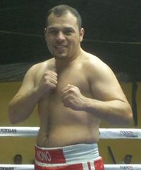 Roberto Sanchez boxer