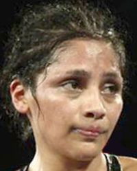 Lourdes Juarez boxer