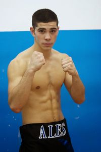 Alejandro Suarez boxer