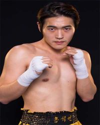 Suk Yun Hong boxer
