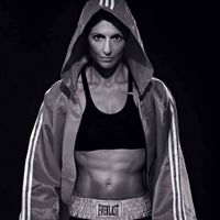 Maria Semertzoglou boxer