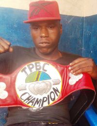 Mwinyi Mzengela boxeur