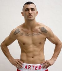 Artem Haroyan boxer