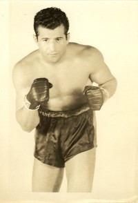Nick Masters boxer