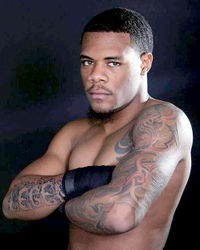 Lamont Roach boxer