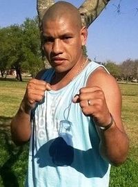 Saul Edgardo Peralta boxeador