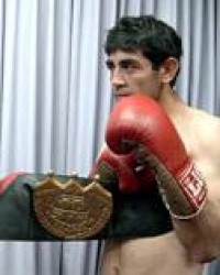 Carlos Uribe boxer