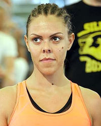 Bojana Libiszewska boxer