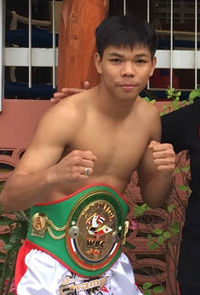 Attanon Kunlawong боксёр