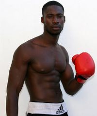 Cheikh Dioum boxer