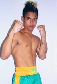Allan Vallespin boxer