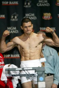 Juan Lazcano boxer