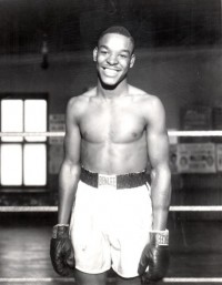 Alan Moody boxer