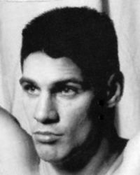 Darren Maciunski boxer
