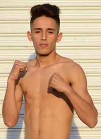 Christian Omar Henriquez boxer