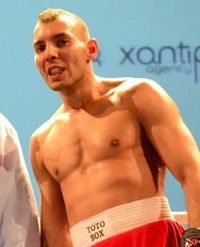 Sandor Feka boxer