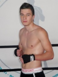 Stas Kindsvater boxer