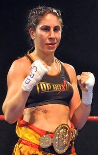 Marta Branas boxer