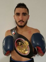 Kevin Escanez boxer