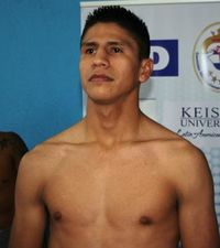 Julio Laguna boxer