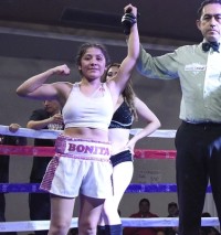 Ana Laura Reyes boxeur