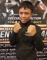 Vince Paras boxer