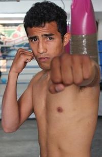 Emmanuel Villamar боксёр