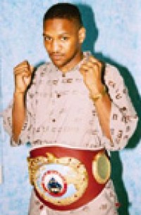 Mauricio Martinez boxer