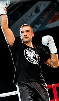 Sergey Sharapov boxer