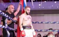 Serezha Akopyan boxeador