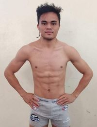 Melvin Manangquil boxeur