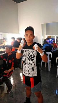 Esneth Domingo boxer